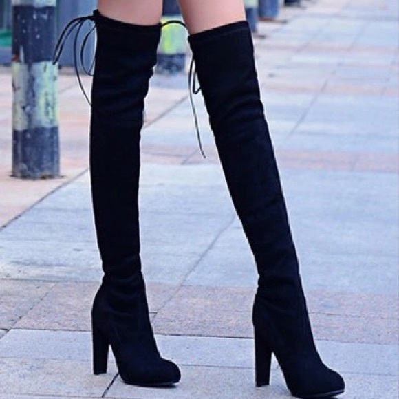 Black long boots - Picture 2 of 2