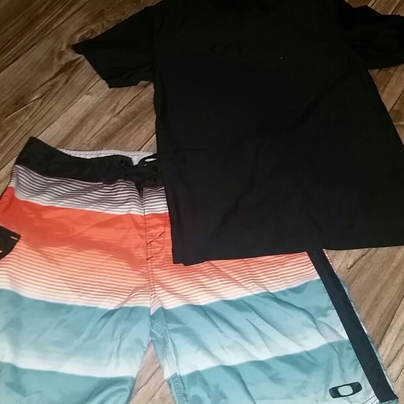 Oakley mens swim set