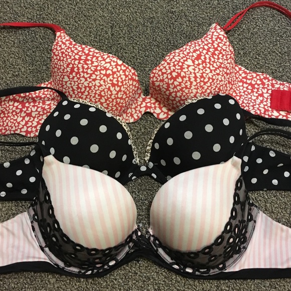 Bundle of 3 VS bras for Jen.
