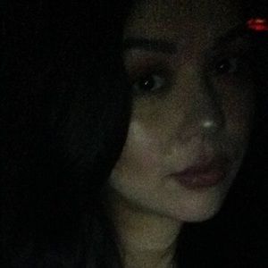 Meet your Posher, Yesenia