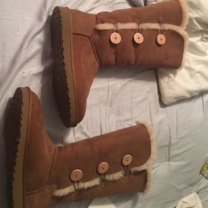 Tall uggs worn twice