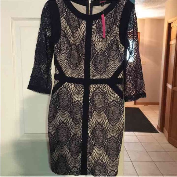 CLEARANCE! Lace Bodycon Club Mini Dress - Picture 3 of 3