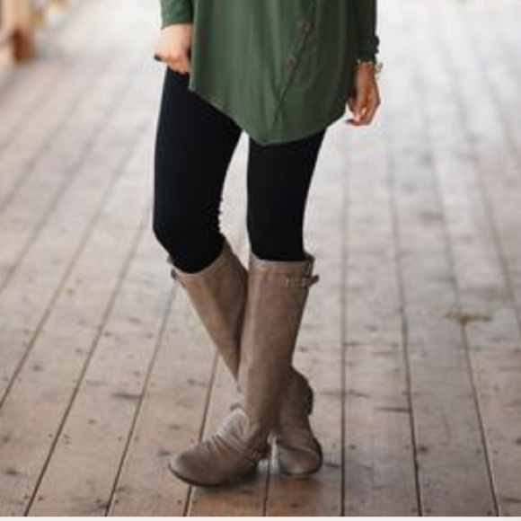 NEW Essential Fleece Lined  Black Leggings - Picture 4 of 4