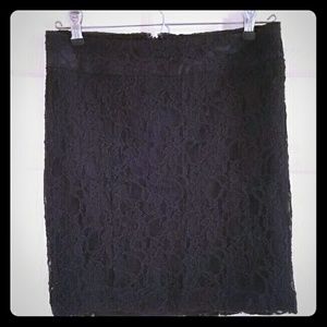Black express skirt with lace overlay