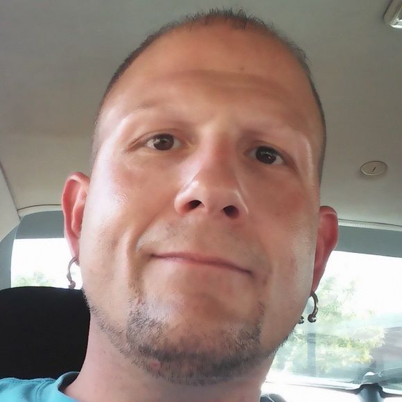 Meet your Posher, Larry - Picture 1 of 1