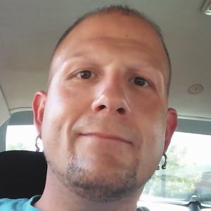 Meet your Posher, Larry