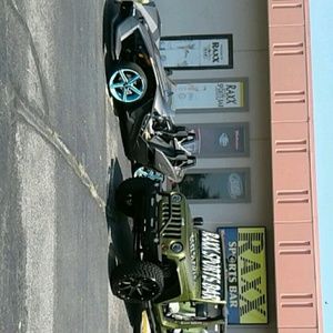 Meet your Posher, Victor