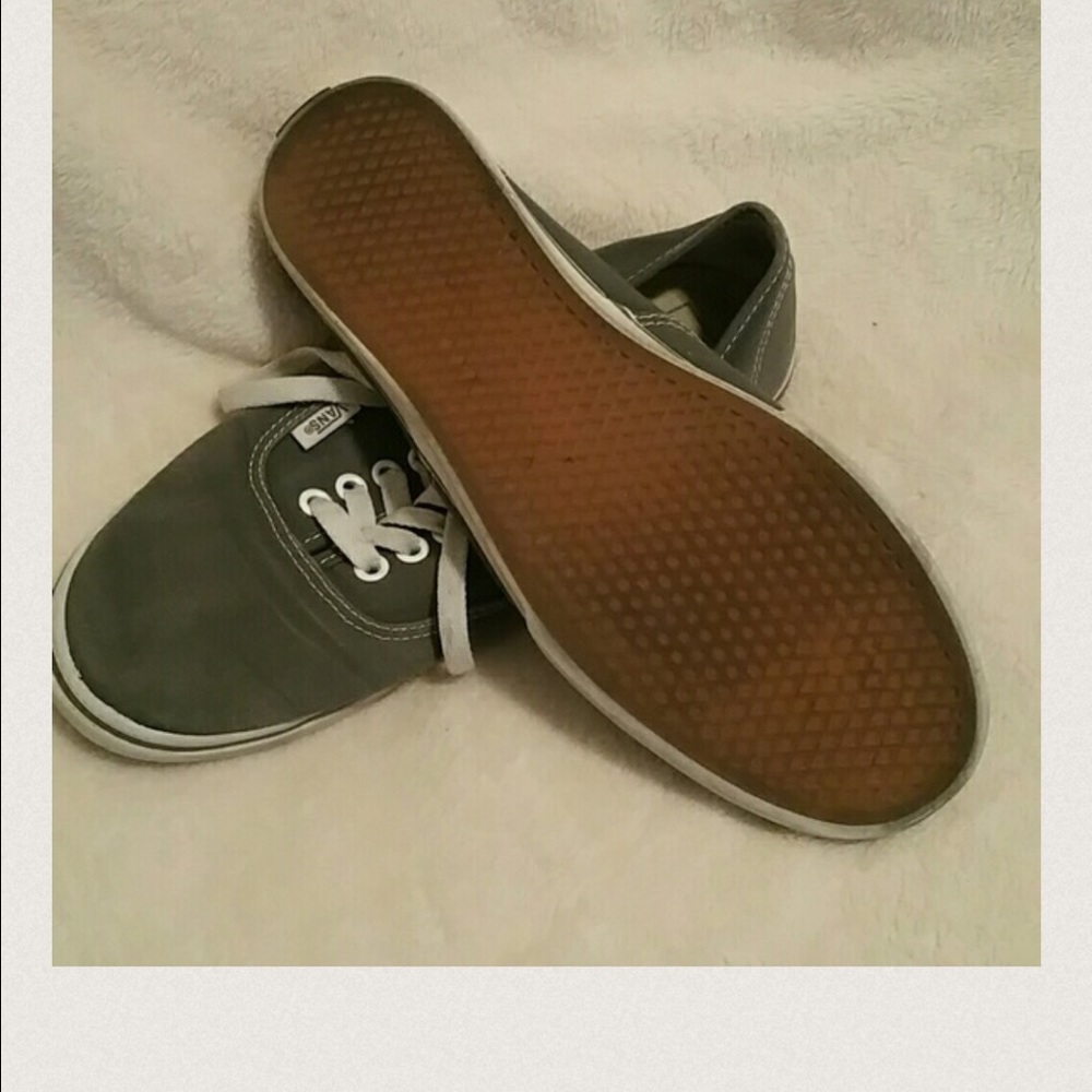 Vans grey