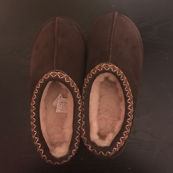 Uggs slippers