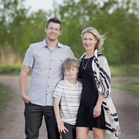 Meet your Posher, Jennifer - Picture 1 of 1