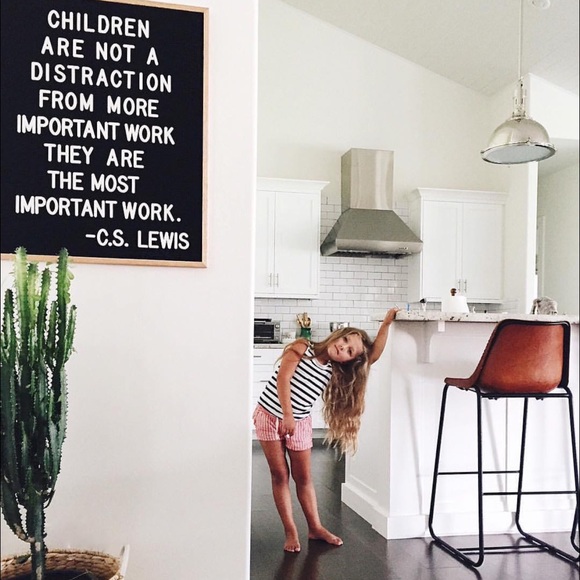 Hello - Picture 2 of 3