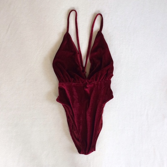Velvet Burgandy Bodysuit - Picture 3 of 4