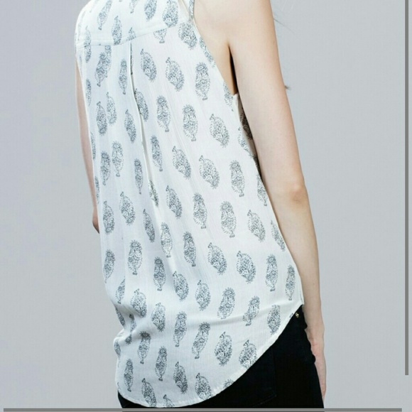 Printed Sleeveless  top - Picture 2 of 4