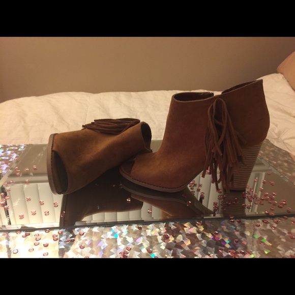 Express fringed ankle bootie - Picture 1 of 4