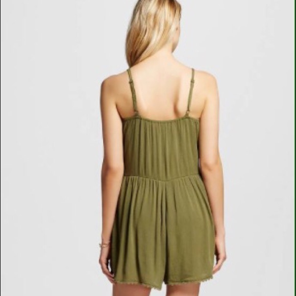 🌴Cute summer romper🌴 Olive green - Picture 2 of 4