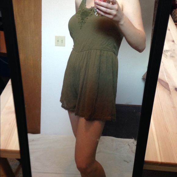 🌴Cute summer romper🌴 Olive green - Picture 3 of 4