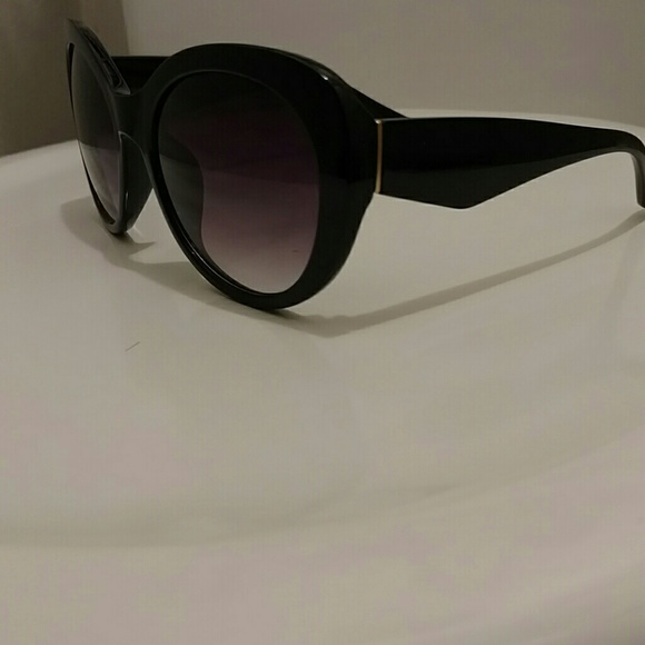 Round Sunglasses