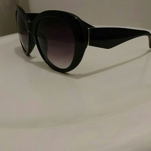 Round Sunglasses