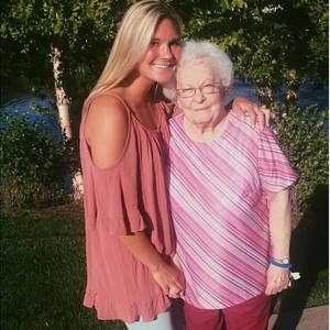 Meet your Posher, Sidnee