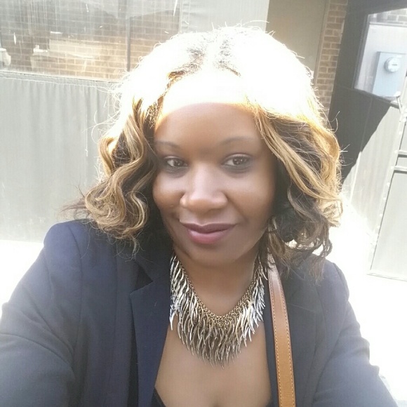 Meet your Posher, Doreen - Picture 2 of 2