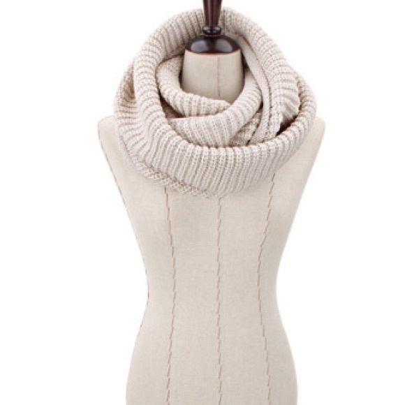 Infinity Scarf - Picture 2 of 3