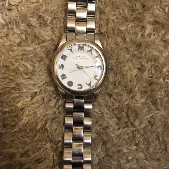 Authentic Marc Jacob's Watch- Needs New Battery - Picture 1 of 4