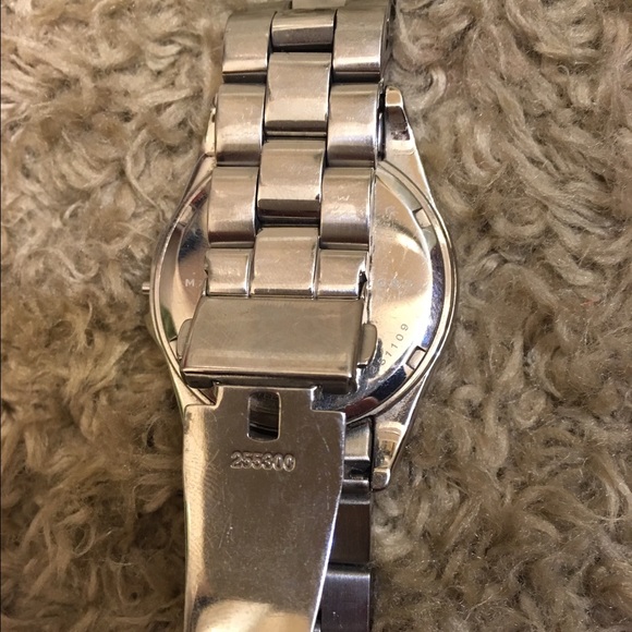 Authentic Marc Jacob's Watch- Needs New Battery - Picture 4 of 4