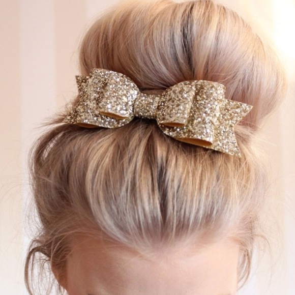 Accessories - NWT gold glitter minimal hair bow barrette