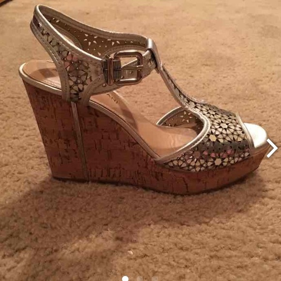 Antonio Melani wedges