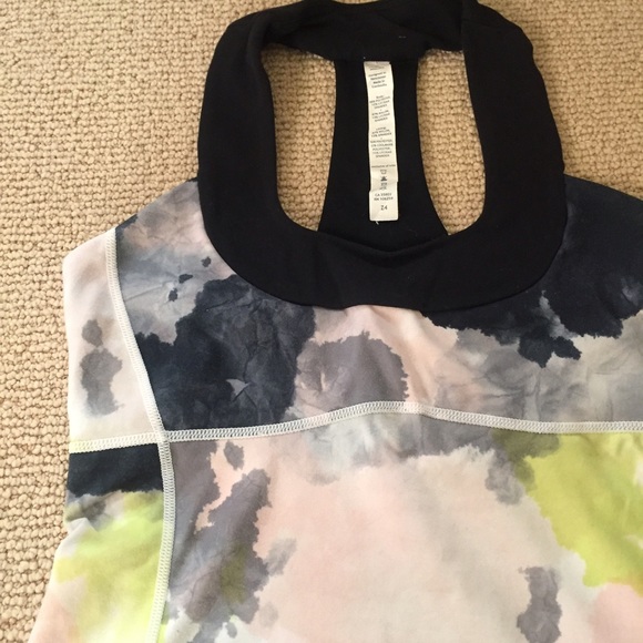 RARE scoop neck tank lululemon