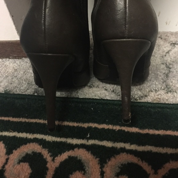 Knee high dark brown boots - Picture 3 of 3