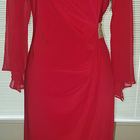Elegant Red Dress NWT... LOTS OF STRETCH! - Picture 2 of 6