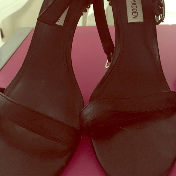Steve Madden sandals