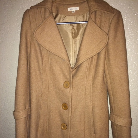 A tan heavyweight p-coat - Picture 2 of 4