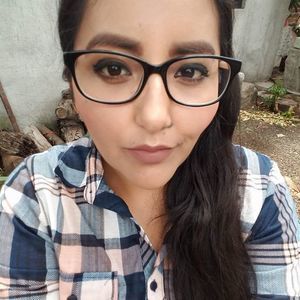 Meet your Posher, Daniela