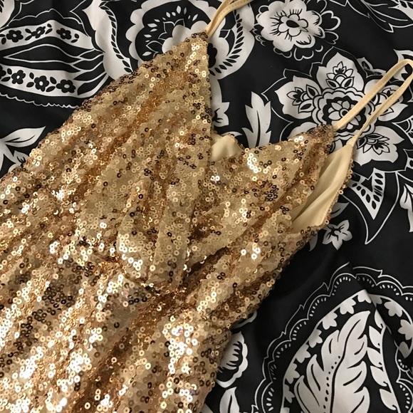 Gold Sequin Prom dress - Picture 2 of 4