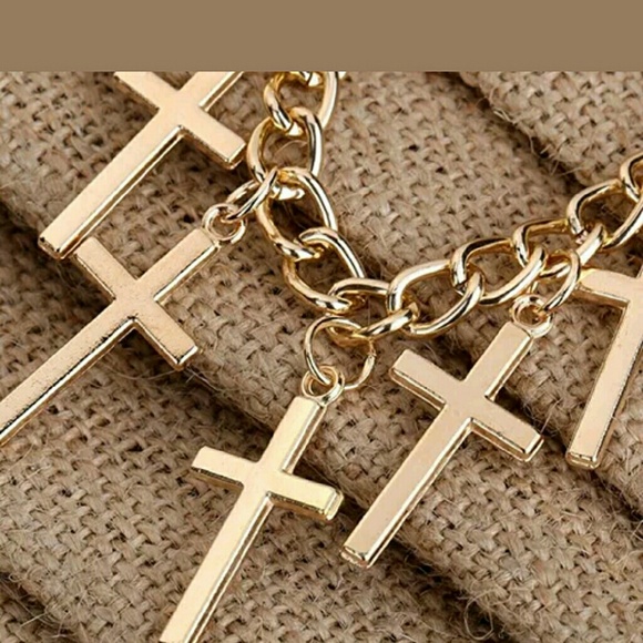 Hollow golden dangling cross charms bib necklace - Picture 4 of 4