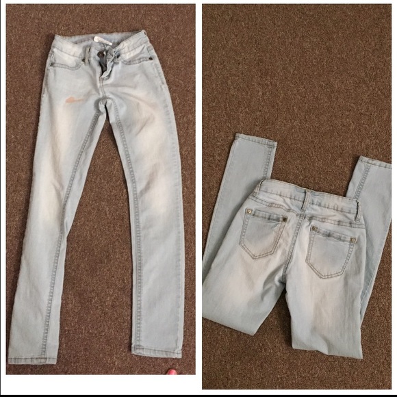 Light Wash Skinny Jeans