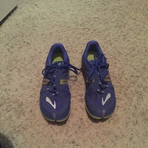 Brooks shoe size 11