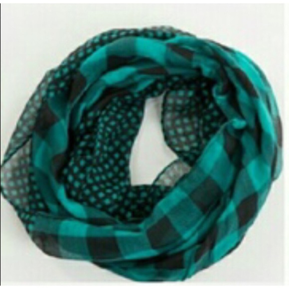 Plaid Infinity Scarf. - Picture 2 of 4