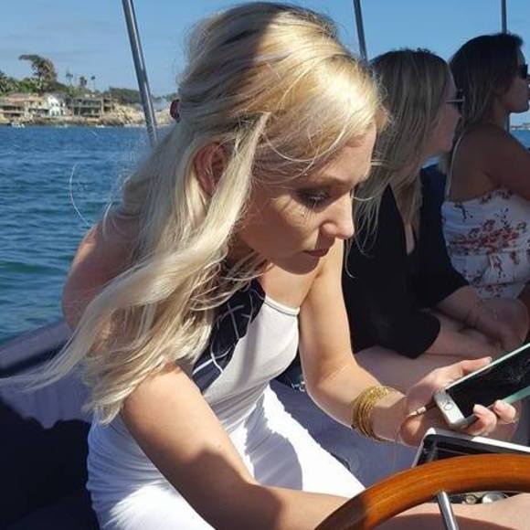 Meet your Posher, Melanie - Picture 1 of 1