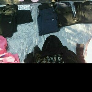 VS PINK YOGAS