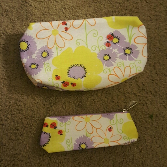 Clinique spring ladybug makeup bag duo NEW
