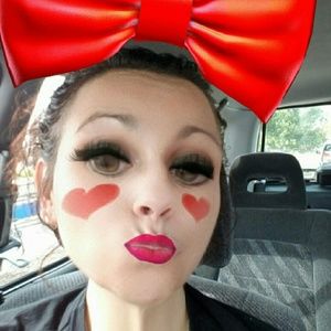 Meet your Posher, Christina