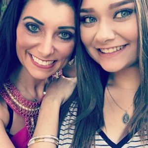 Meet your Posher, Candace