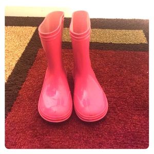 Toddler girl's pink rain boots