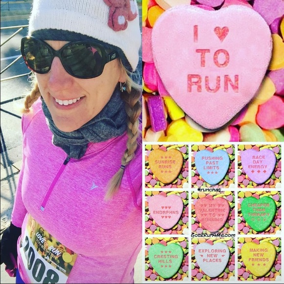 Welcome to my closet! 🎉🎁👗👚👢👛 - Picture 2 of 4