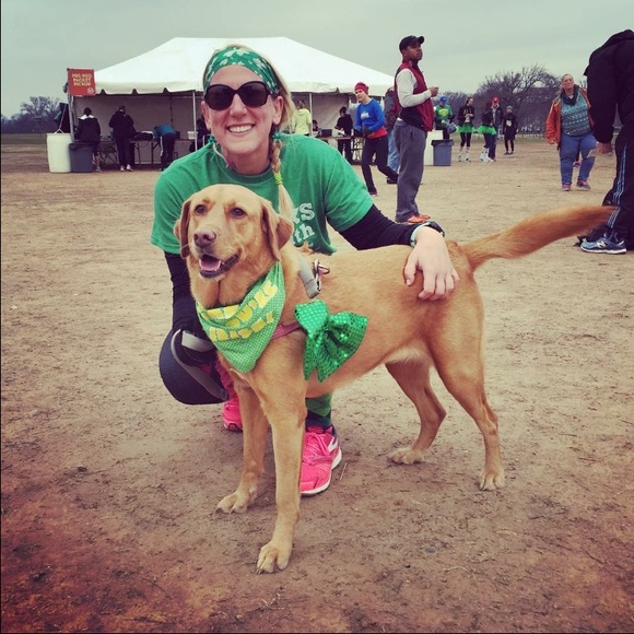 Welcome to my closet! 🎉🎁👗👚👢👛 - Picture 3 of 4