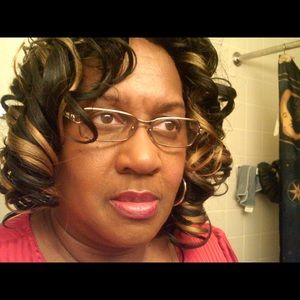 Meet your Posher, Letitia