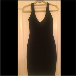 Herve Leger Signature Dress! Size XS! AMAZING DEAL